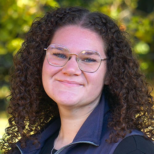 Madelynn Ireland, Gresham Veterinary Assistant
