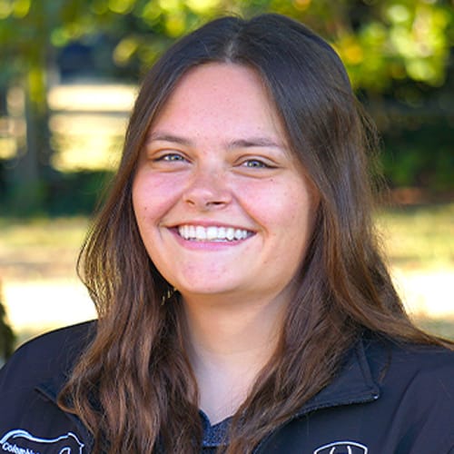 Meet Savannah Schloesser, Gresham Veterinary Assistant